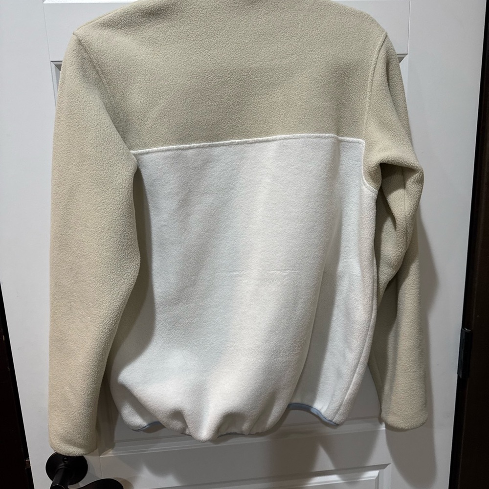 Patagonia Cream and Gray Fleece Synchilla Jacket - Picture 5 of 5